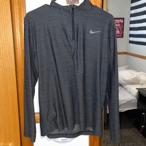 Nike Quarter Zip